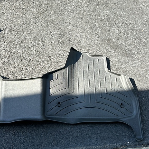 Weather Tech BMW X5 2024 model. Front and back seat covers. NWT - Picture 3 of 5